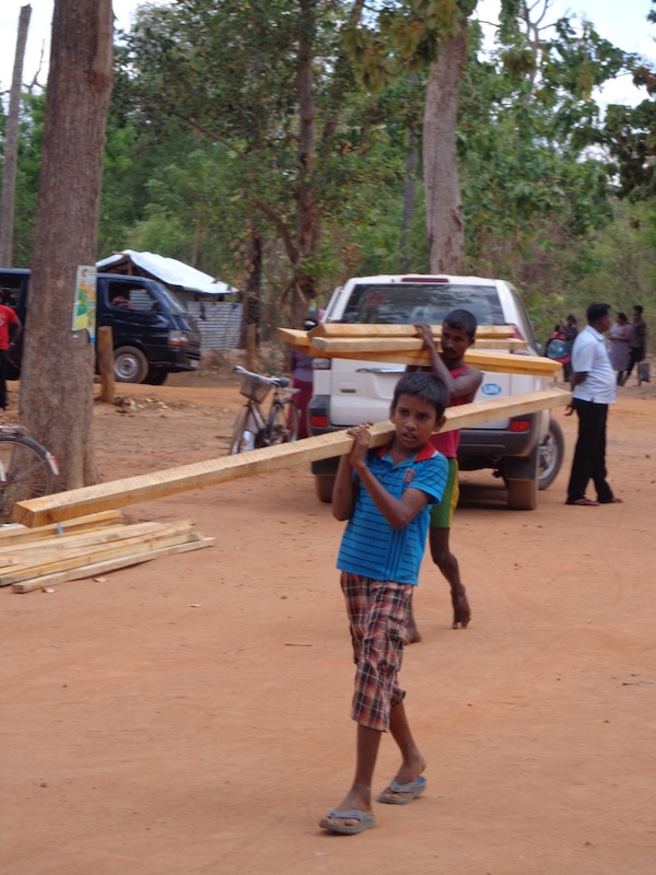 Sri Lankan Tamil women fighting for land 10 years after war ended, Tamils